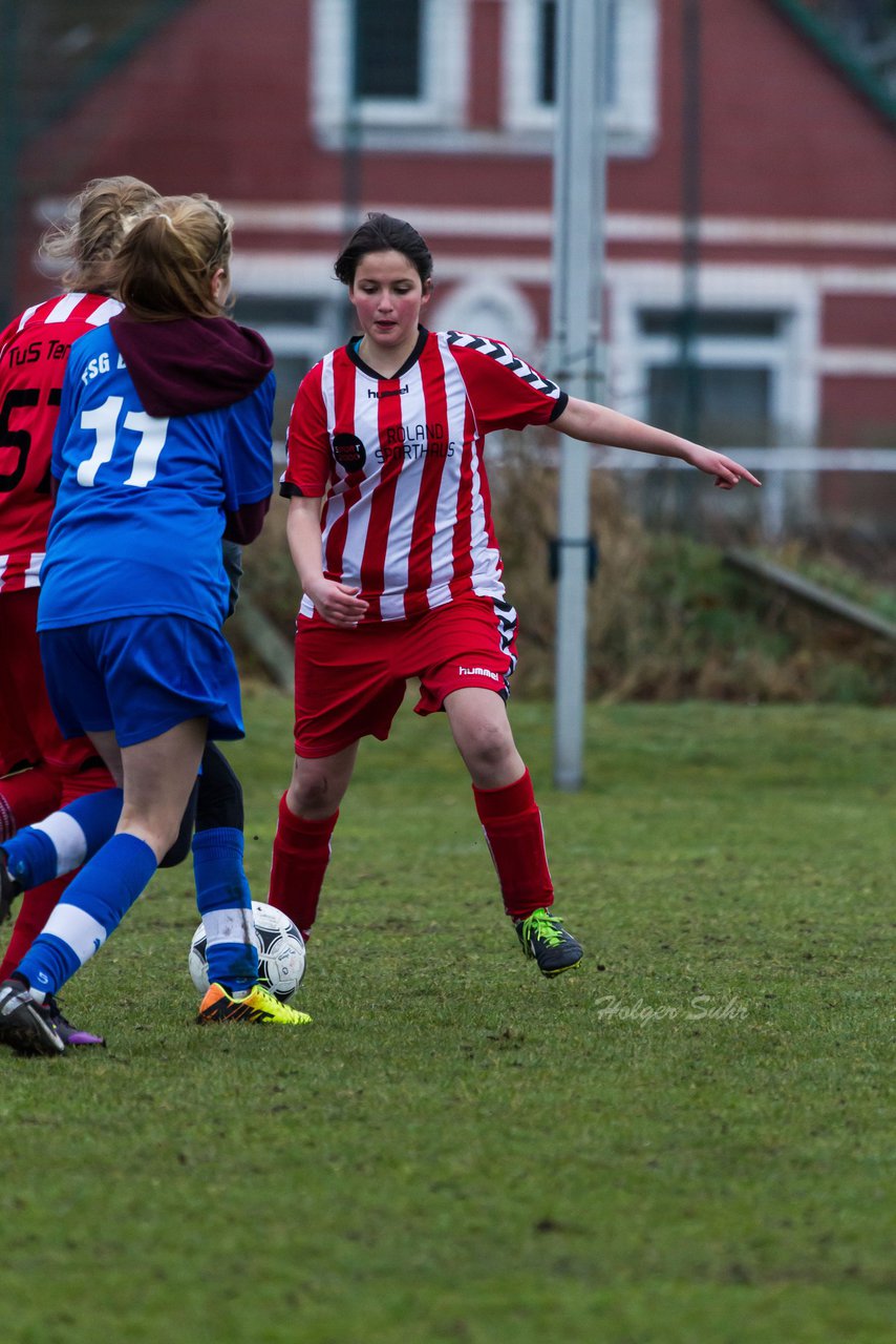 Bild 259 - C-Juniorinnen FSG-BraWie 08 - TuS Tensfeld : Ergebnis: 0:8